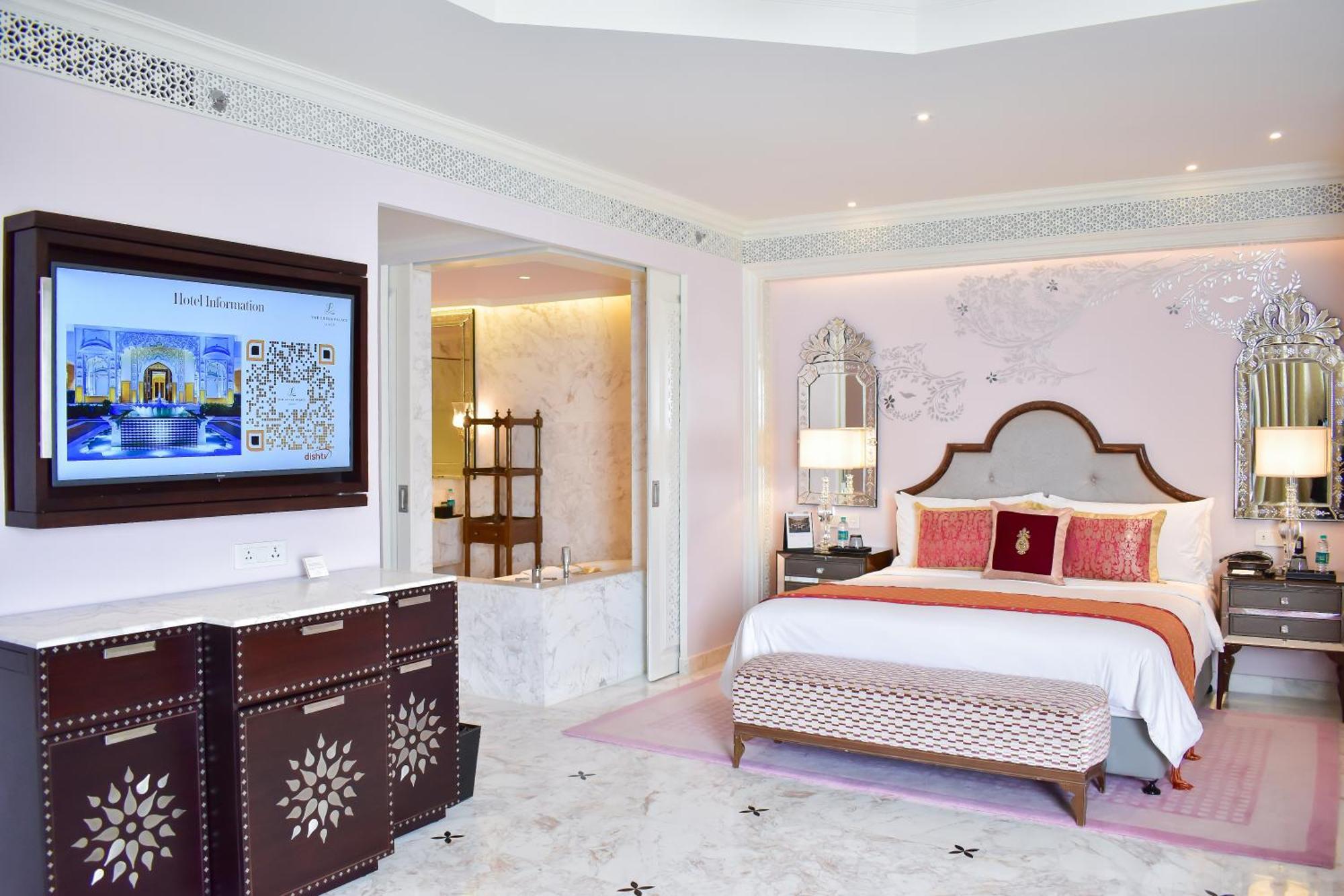 The Leela Palace Jaipur Exterior photo